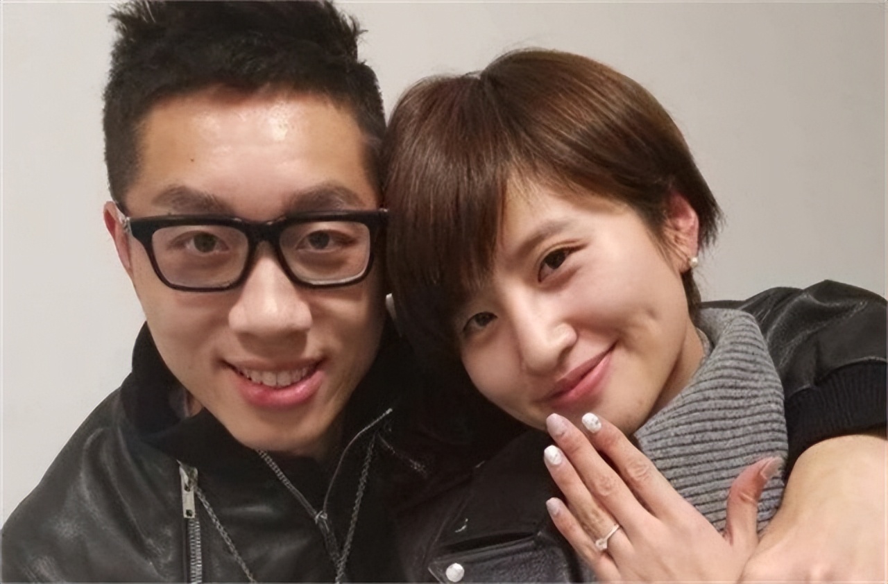 世界冠军许昕求婚现场,许昕乒乓球界的绯闻女友