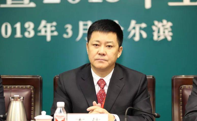 该案涉案金额超过30亿，一名*女幼**被强奸，《李氏三兄弟》太黑了！