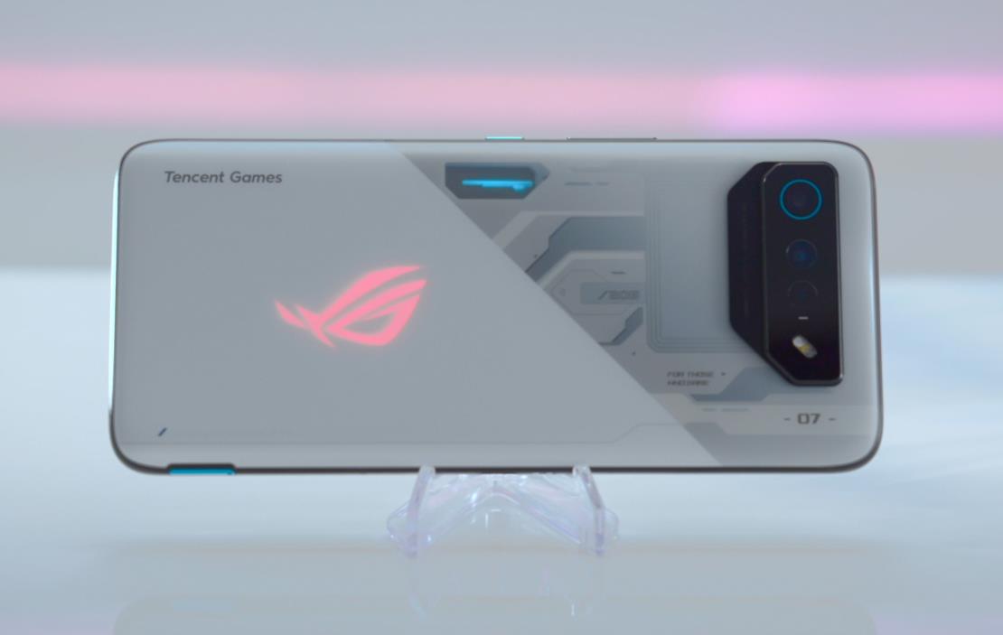 腾讯rog游戏手机7透明版,腾讯rog游戏手机7pro