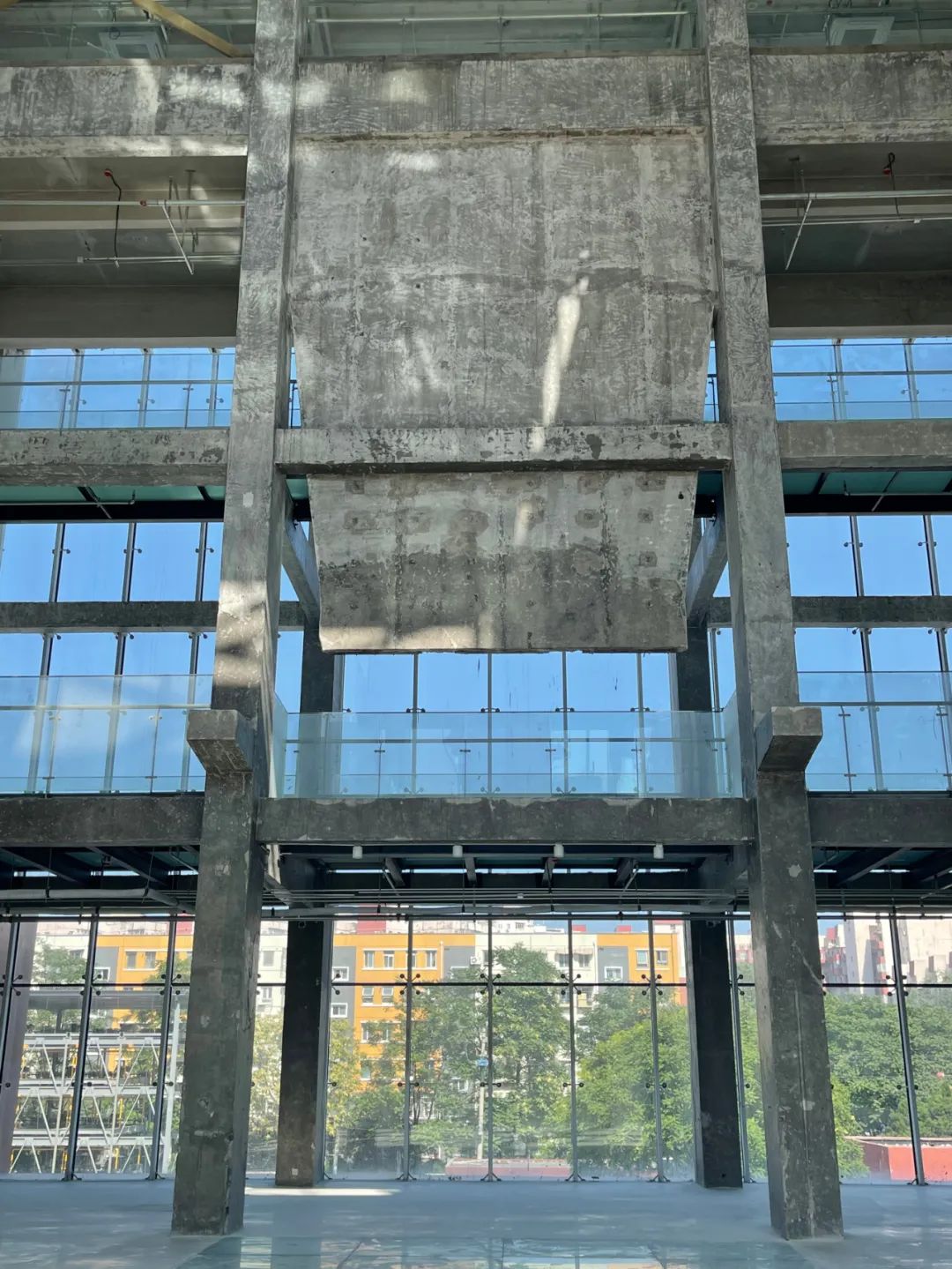 越界锦荟园5号楼,越界锦荟园工业园位置