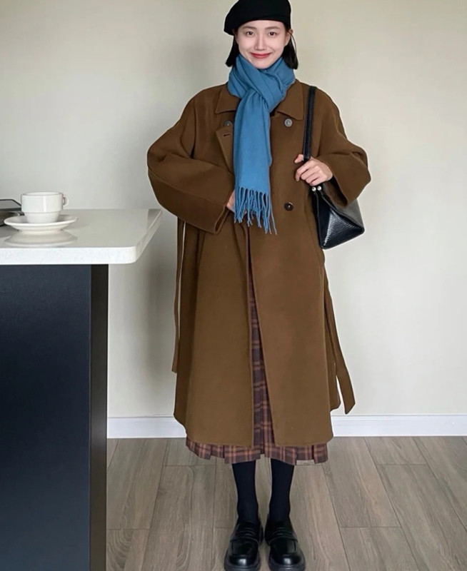 百搭小黑裤怎么搭都好看四季,不显胖的早春穿搭小黑裤