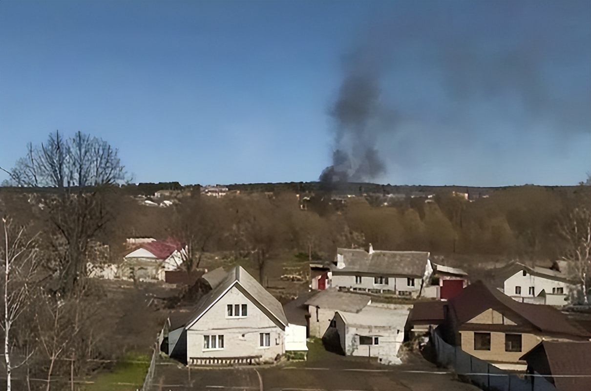 俄罗斯导弹袭击泽连斯基,泽连斯基击沉俄罗斯巡洋舰