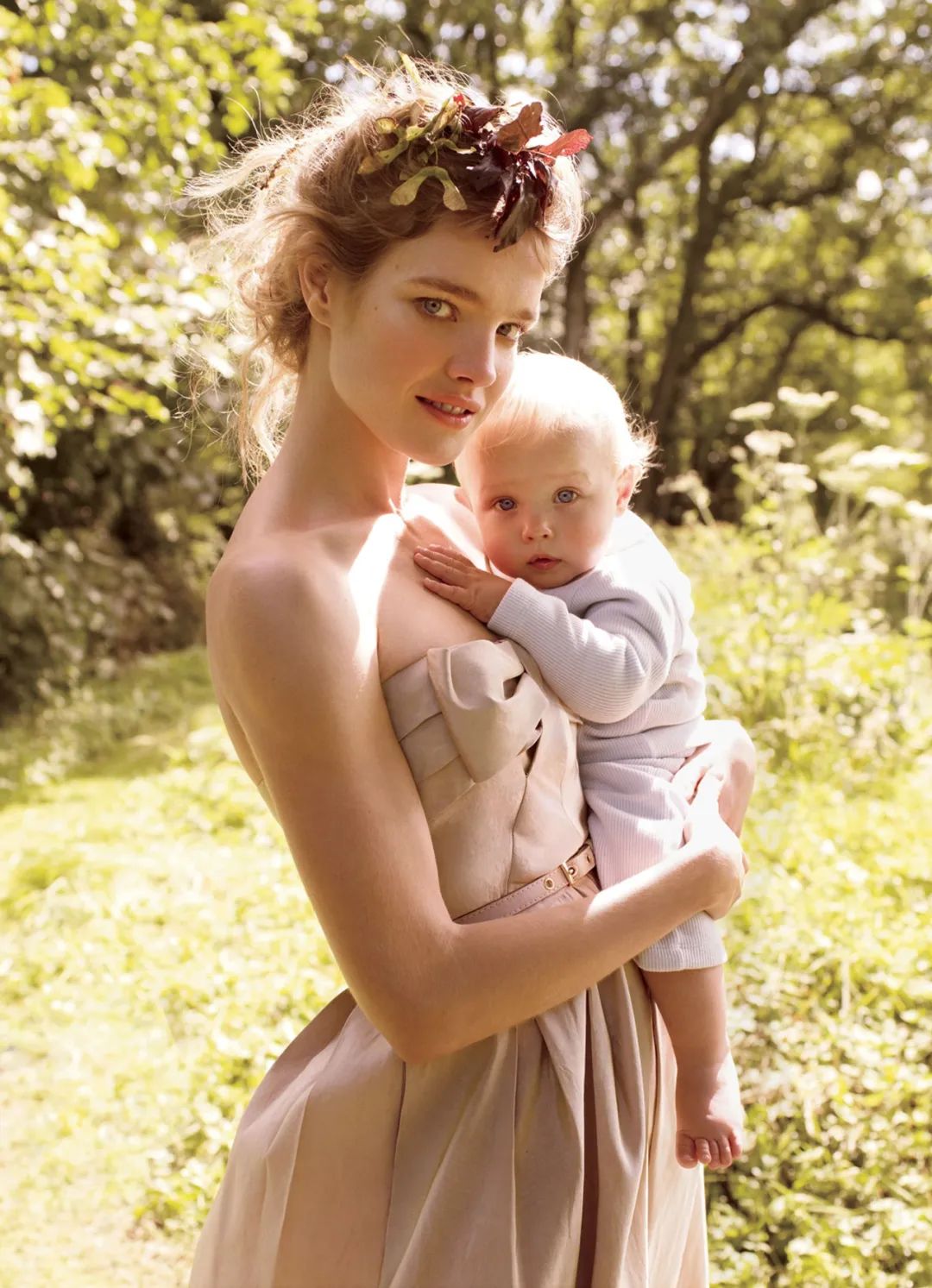 身价200亿LV太子妃找回失散多年的亲妹！网友傻眼：还缺妹妹吗？