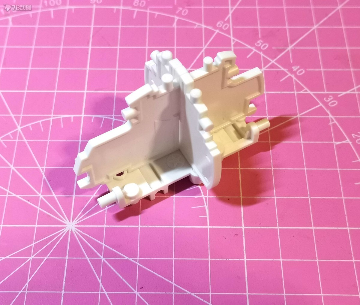 78民间测评：GSCMODEROID天竺鼠车车救护车车