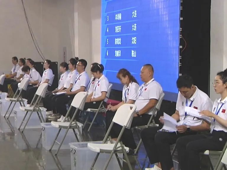 抚顺选手夺冠,抚顺游泳队健将