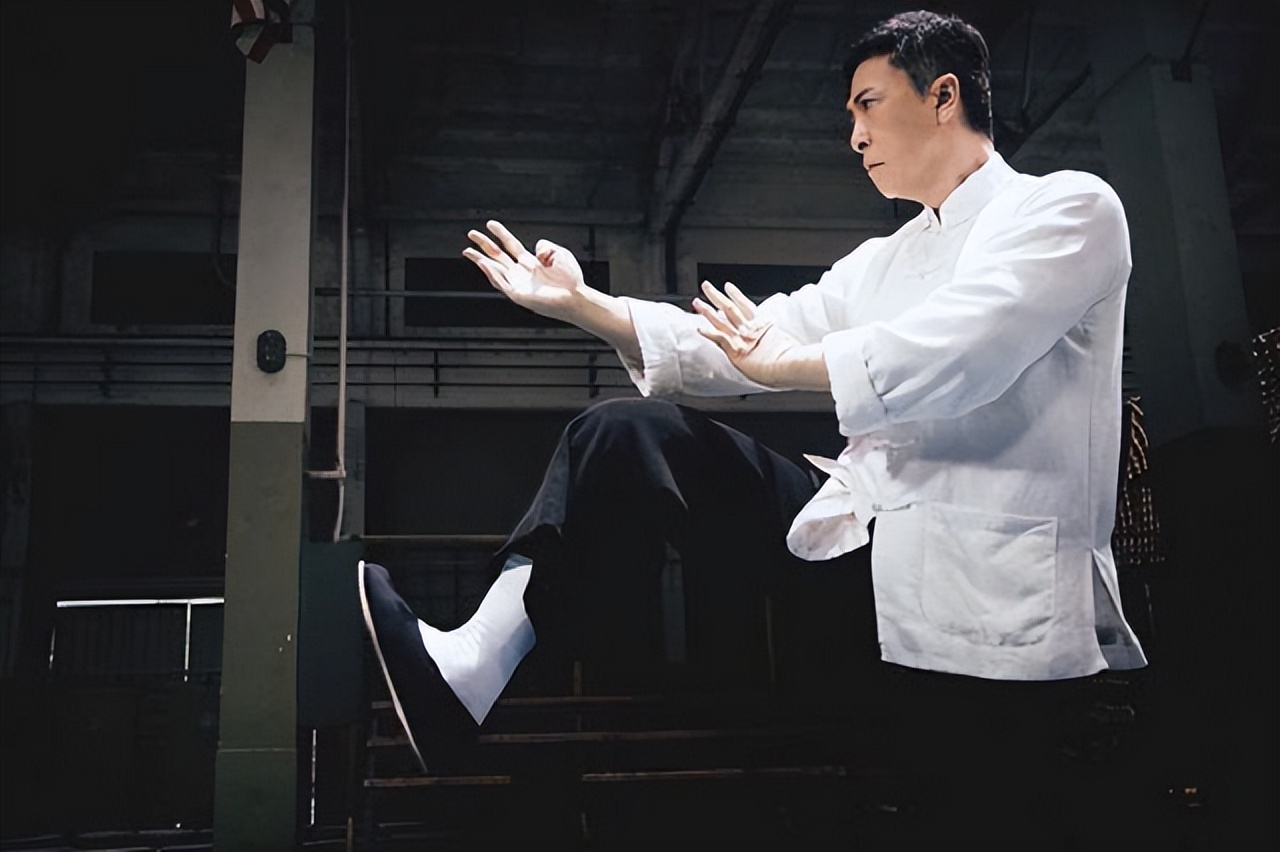 叶问是武道宗师吗,叶问真实年轻时打架