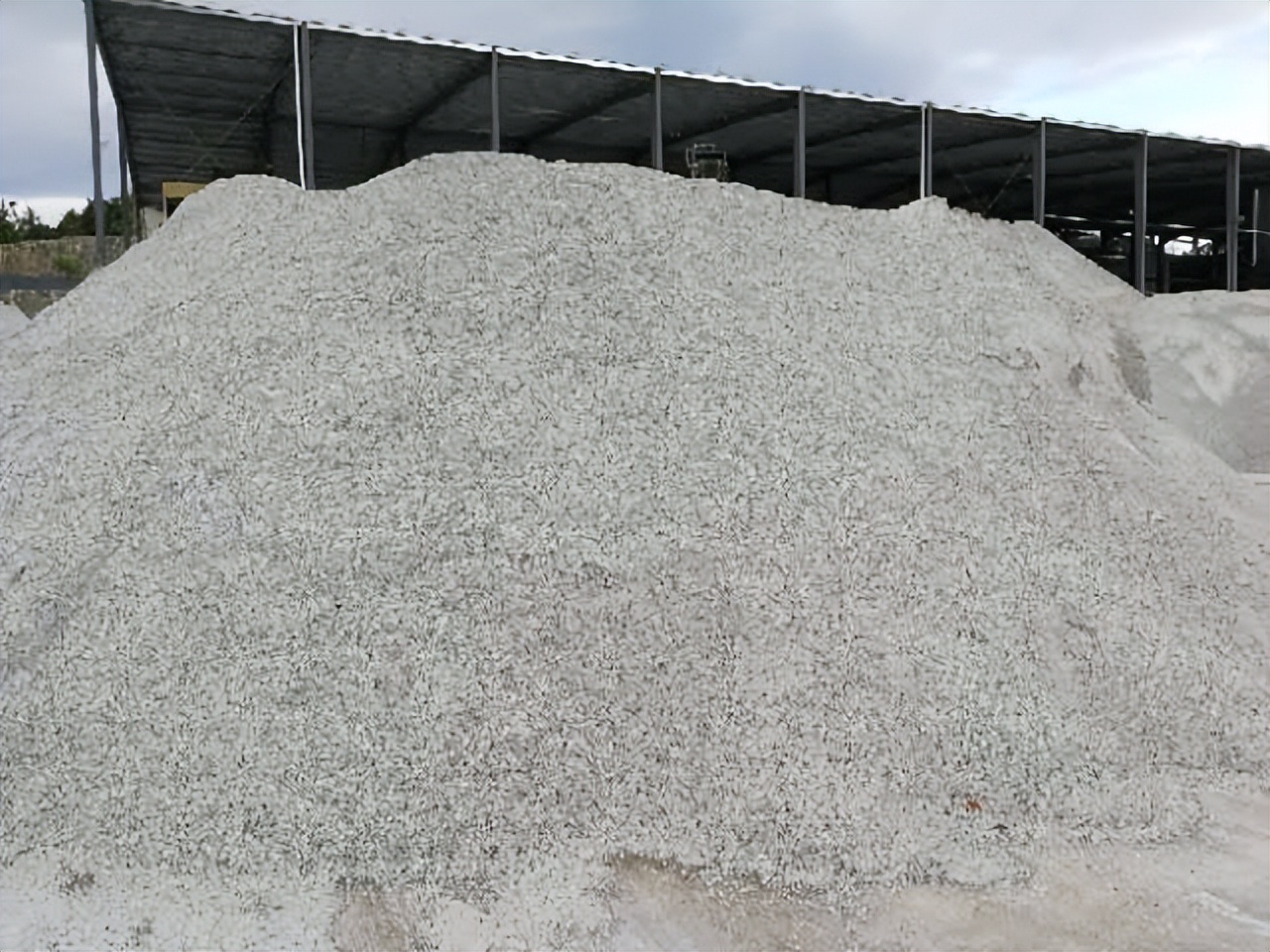 粉碎机粉碎石料,超细磨粉机把玻璃粉碎