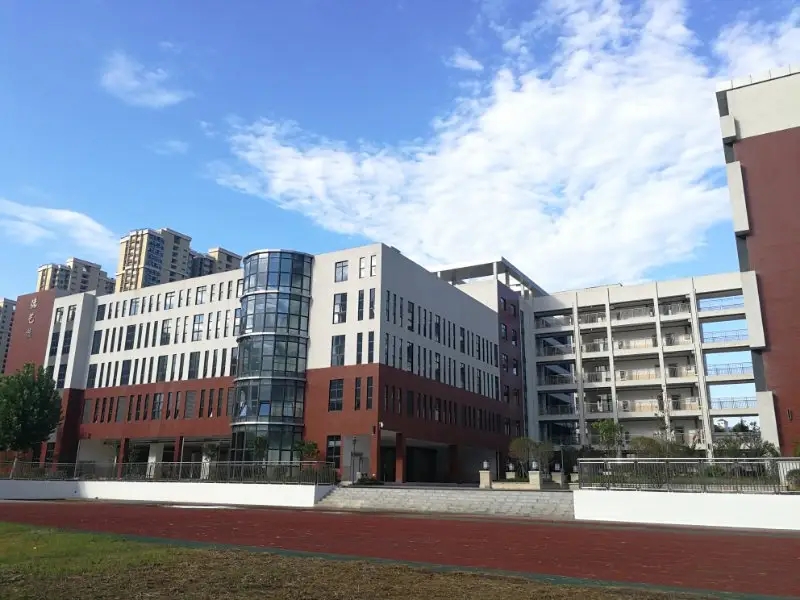 武汉足球单招在哪报名,武汉招收体育后备人才的高中