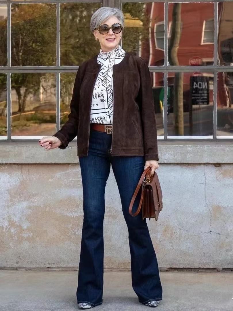 衬衫与卫衣的高级搭配,衬衣跟卫衣搭一起真的很好看