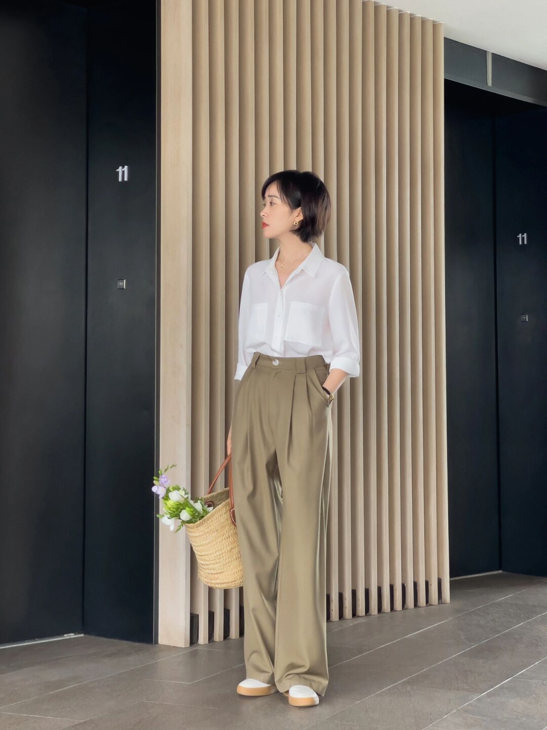 宽松衬衫搭配阔腿长裤,衬衣裙与白裤子最新穿搭