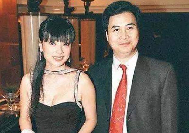 老演员整容脸变形,老年人整容前后照片