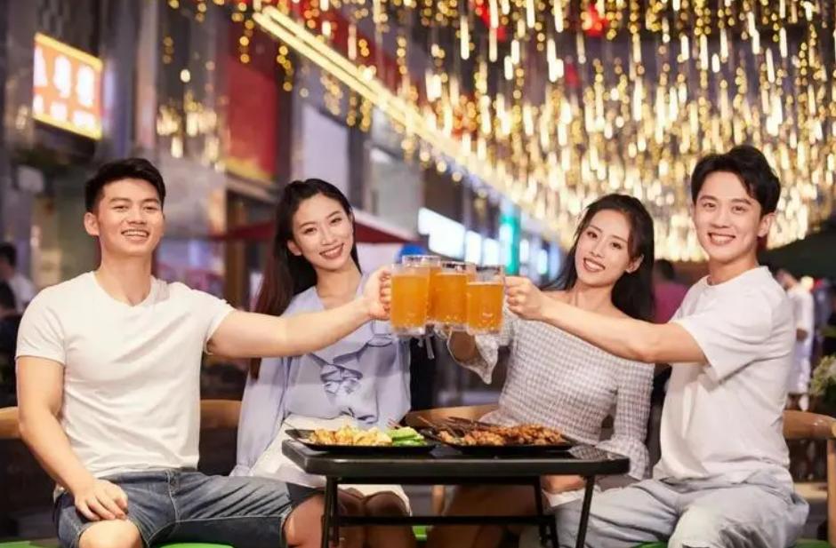 很多英国人来中国的原因,大批英国游客来到中国的目的