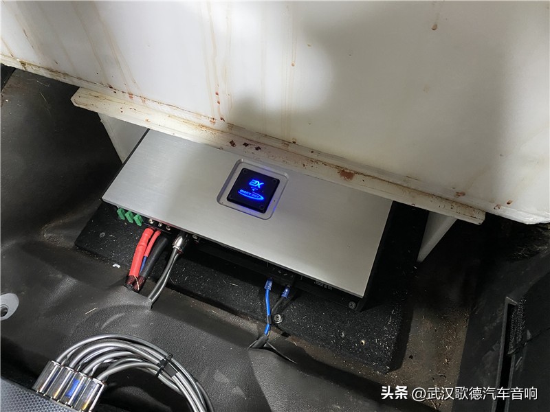 长沙五菱宏光汽车音响改装,五菱宏光音响改装推荐杭州