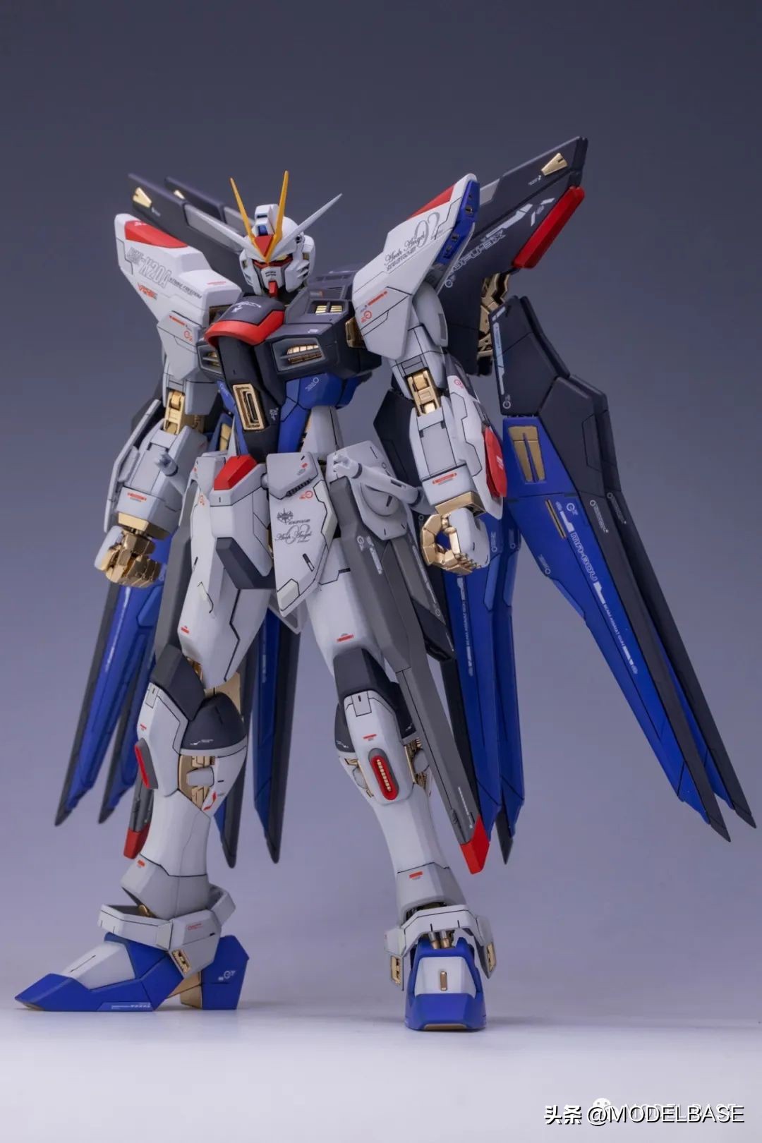 万代mg巴巴托斯喷涂场景重现,万代mgex强袭自由板件