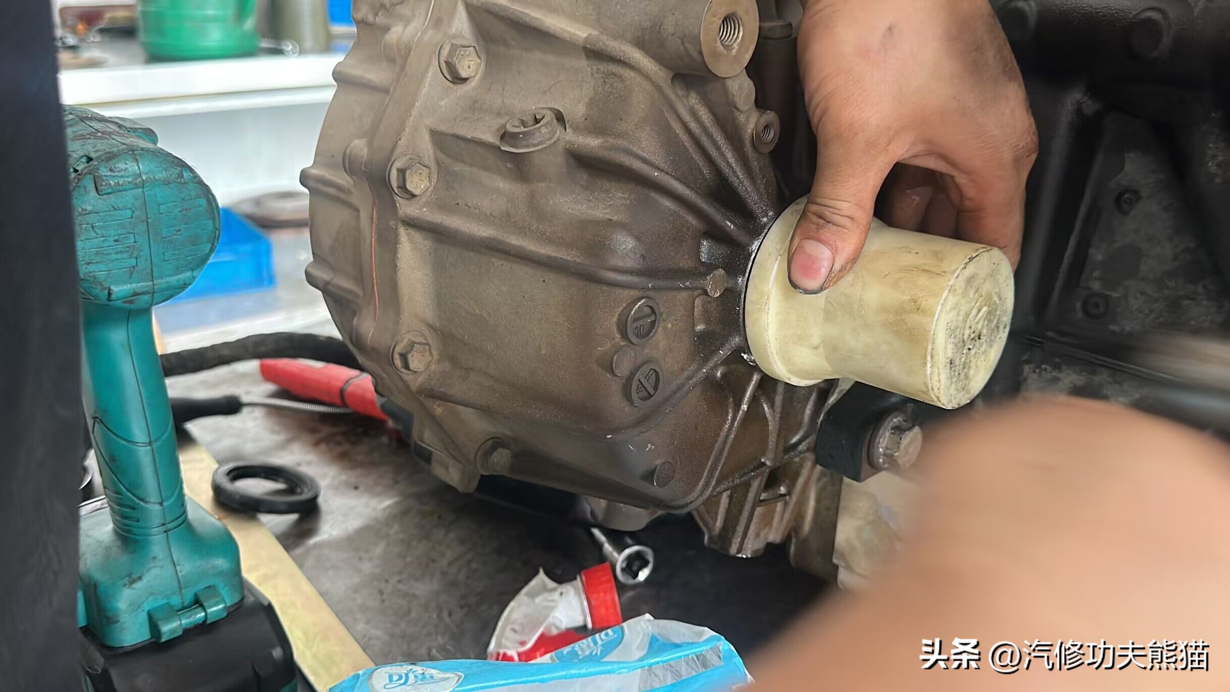 武汉小轿车烧机油处理办法,老款斯柯达烧机油解决方案