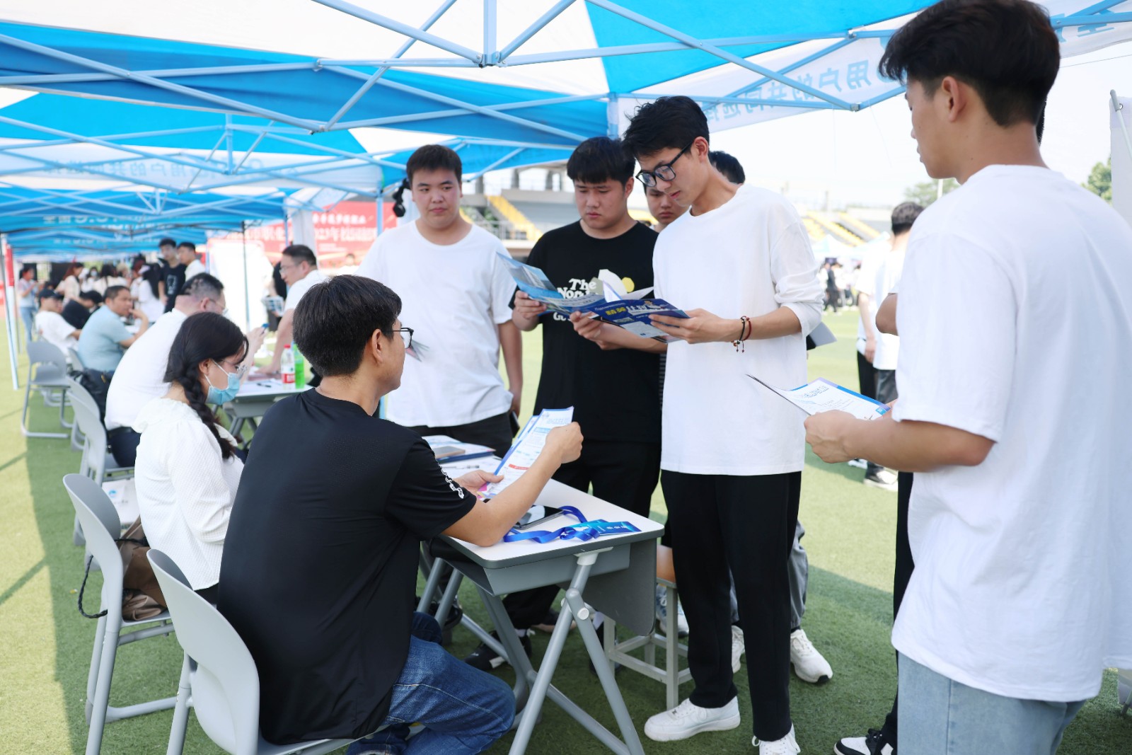 郑州城市职业学院校园招聘,郑州城市职业学院校园招聘会