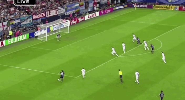 梅西和德保罗欢呼胜利,梅西一场7球