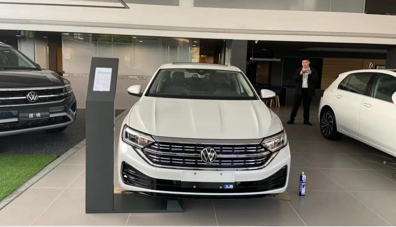 全新速腾2019款评测,中庸沉稳速腾