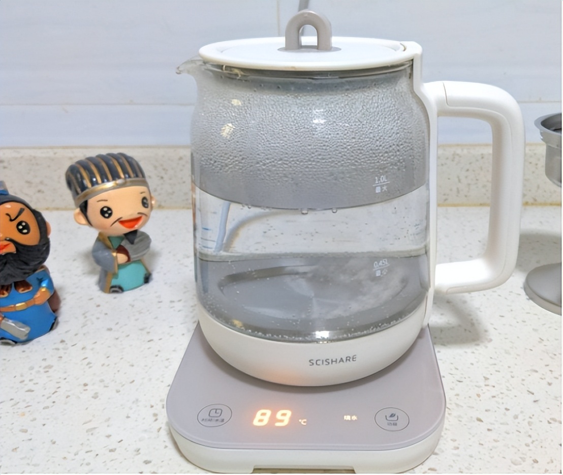 喝水玻璃杯哪种材质最安全,不锈钢杯陶瓷杯玻璃杯哪种最安全