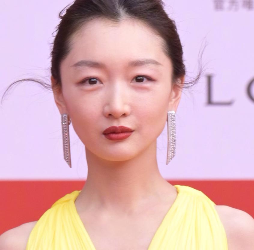 胡先煦张子枫赵小棠演的电影,北影节开幕式红毯陈都灵