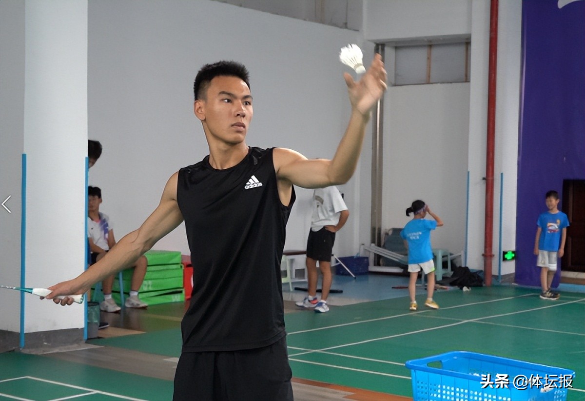 “高手中的高手”！浙江体育生高考648分，还是魏碑书法十级……