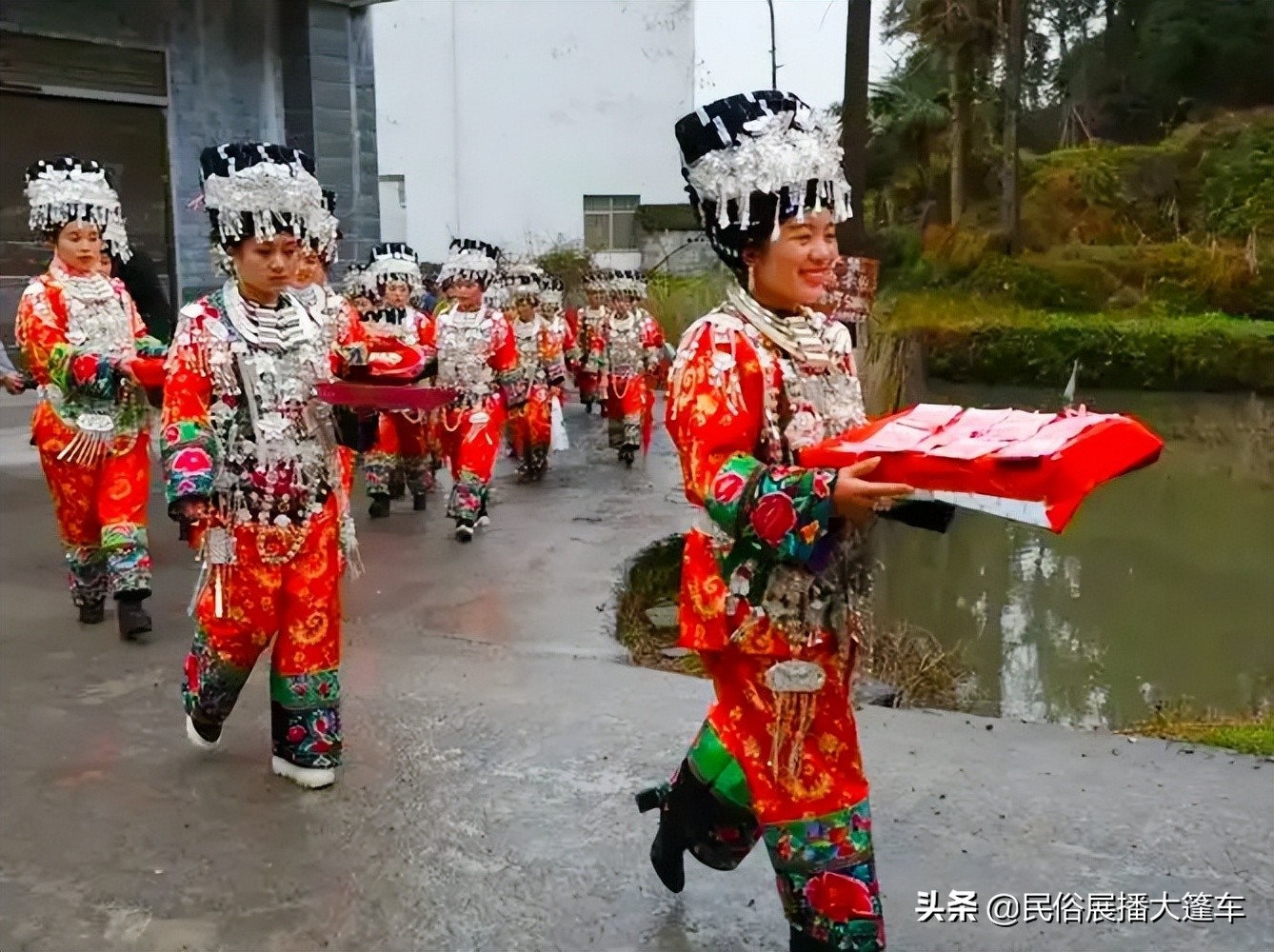 苗族“抢婚”特色习俗，今天还在吗？