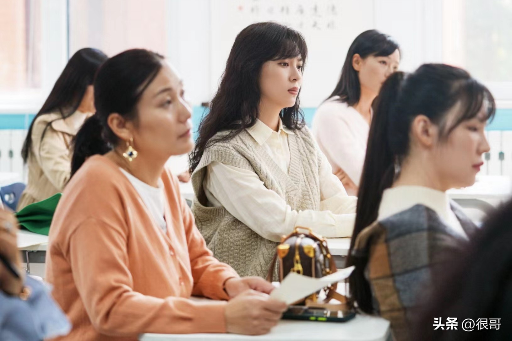 第二次拥抱记者,第二次拥抱齐涛身份