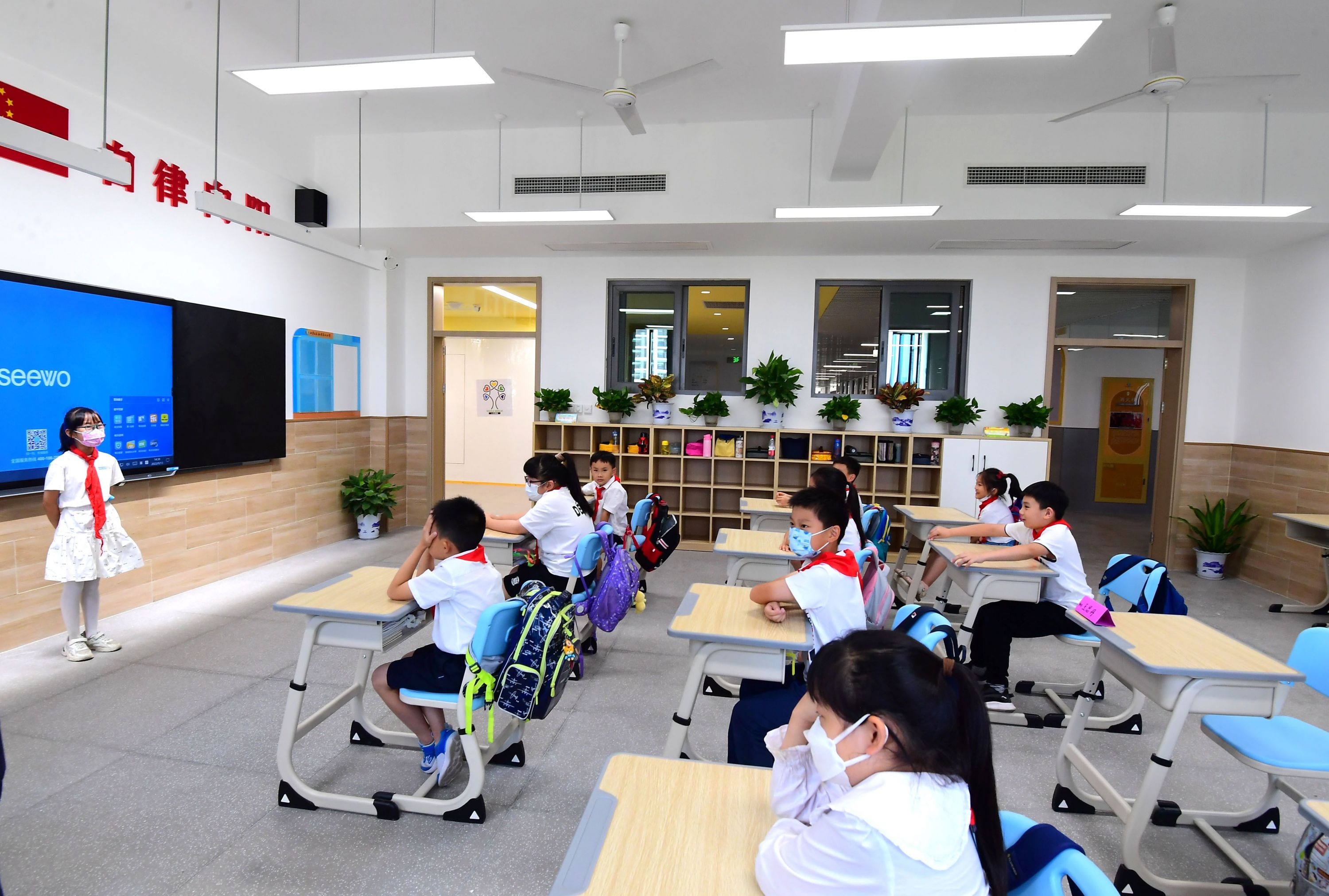 长江水变“空调”，武汉诞生全国首个江水源供能低碳学校