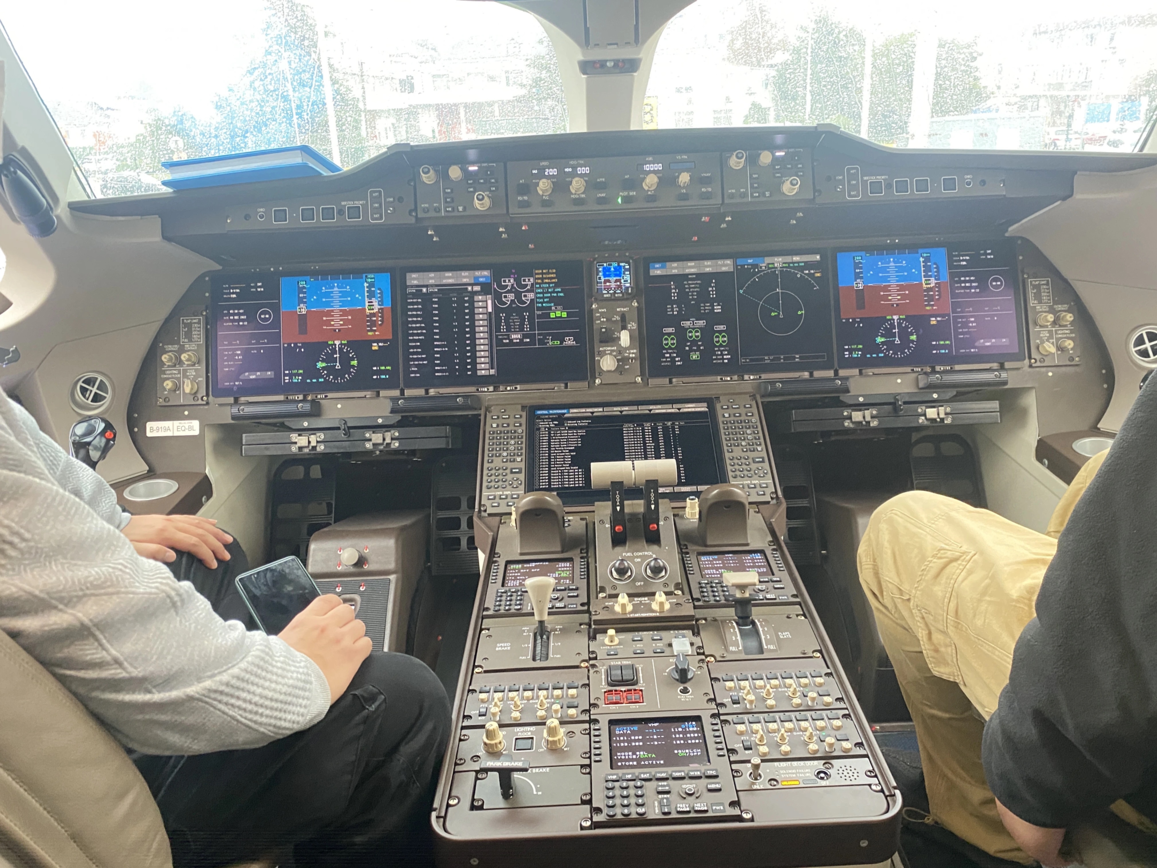 国产大飞机c919正式交付东方航空,国产大飞机c919首航时间