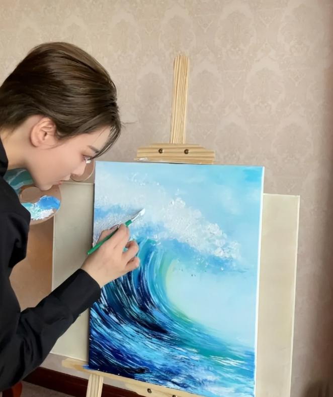 张馨予坎坷情史成功逆袭吴卓羲,吴卓羲张馨予挺般配的