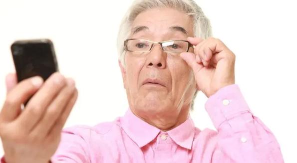 眼睛干痒视力模糊怎么解决,眼睛干视力模糊咋办