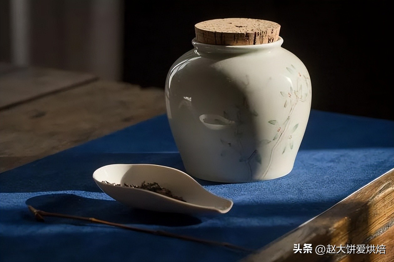 茶叶保质期多长时间最好,茶叶保质期过了没开封还可以喝吗