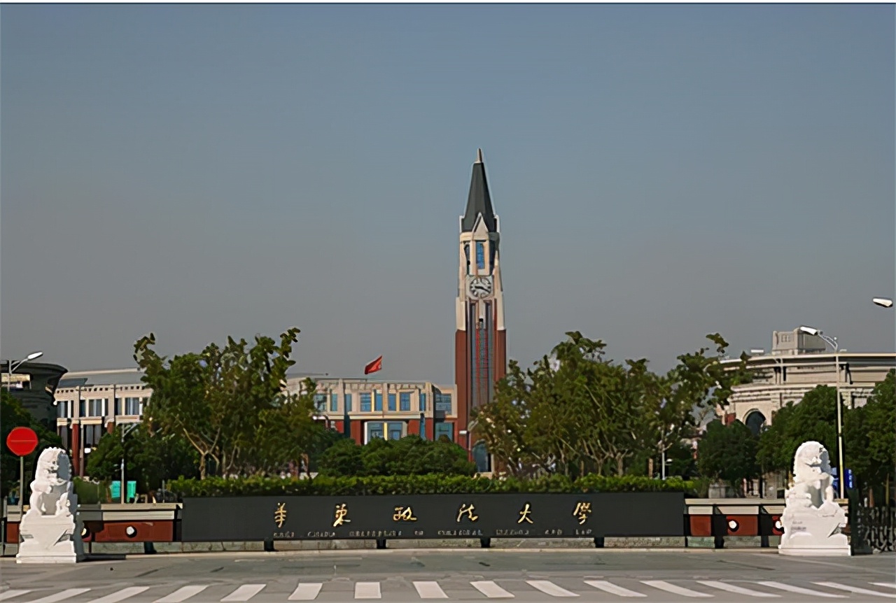 上海小伙成墨西哥毒枭，却未向中国贩毒，密室中成捆美钞垒成高台