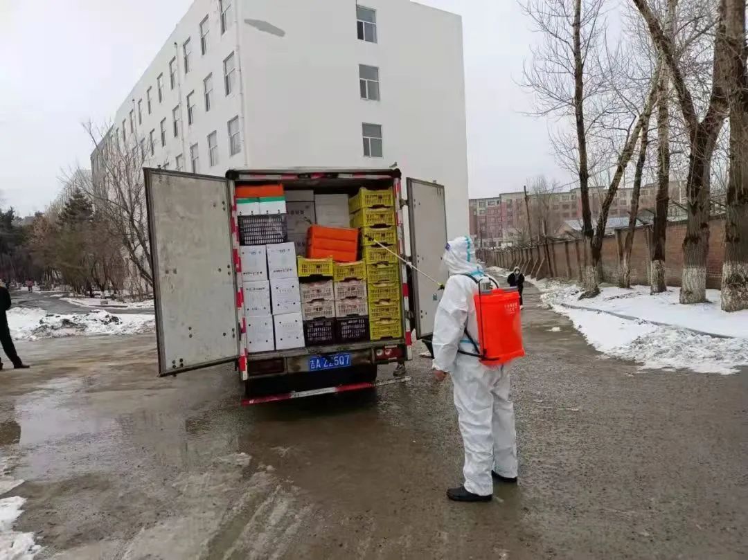 直面疫情勇担当一腔热血守国门,直面战疫以平凡担当践行初心使命