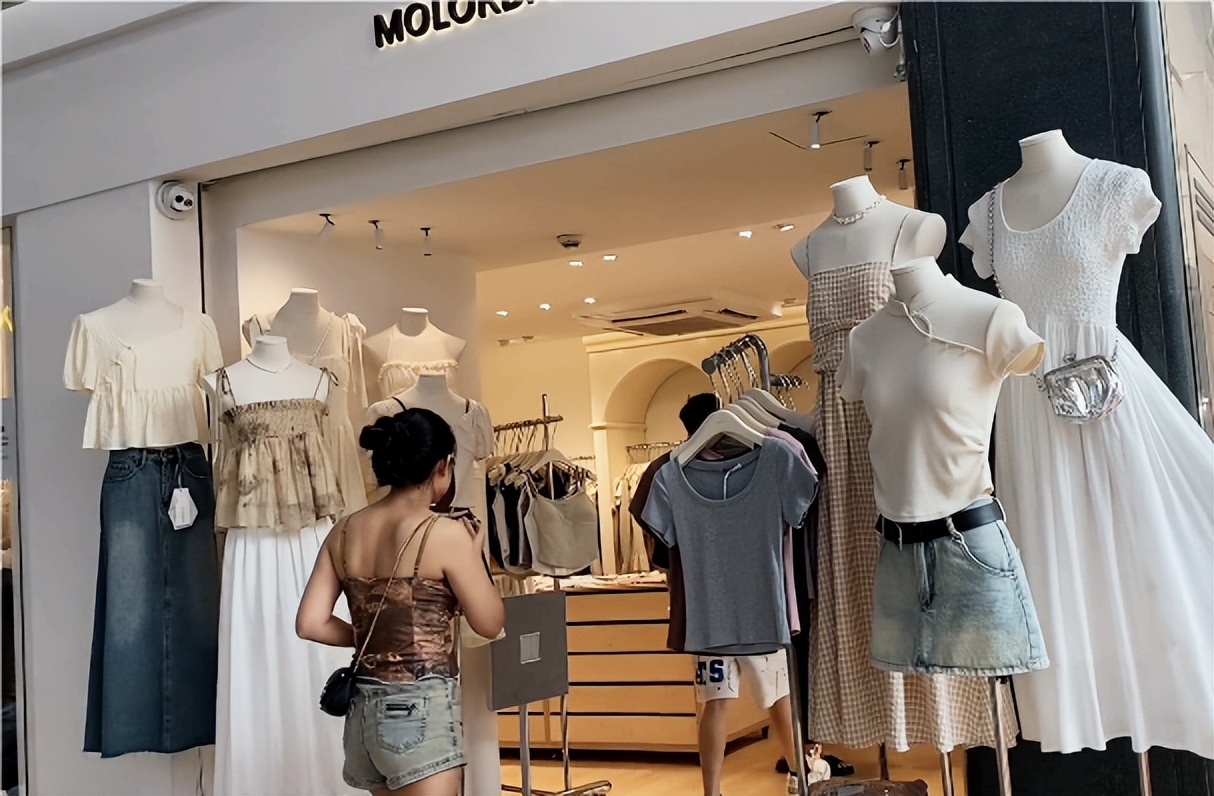 广州服批火爆，四季青夜市重启，深圳销量上涨300%！