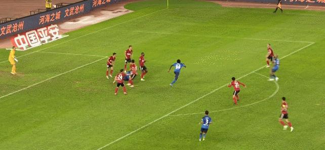 长春亚泰对天津津门虎贝里奇欢呼,萨布里奇近况如何