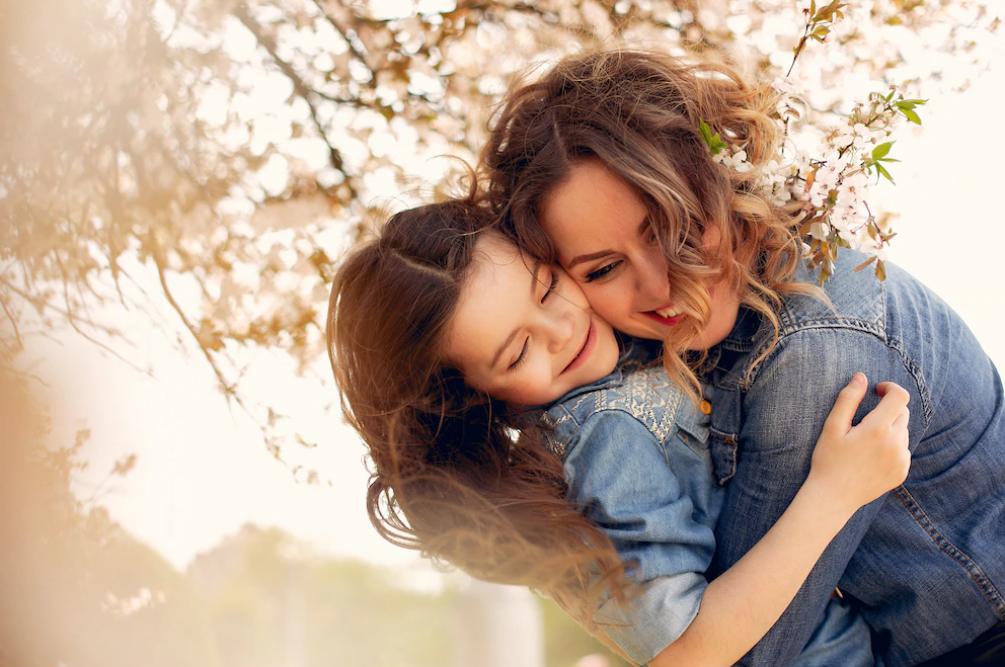 现在的女孩多大来月经算正常范围,多大来月经算正常孩子