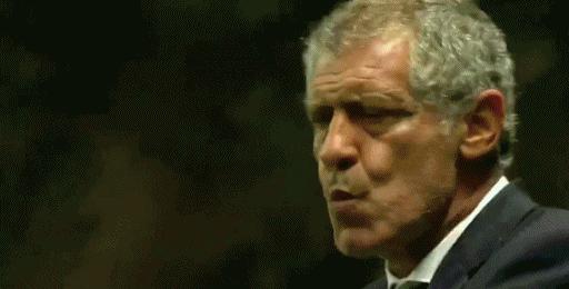 c罗下场队长袖标给谁了,c罗扔掉可乐的下场