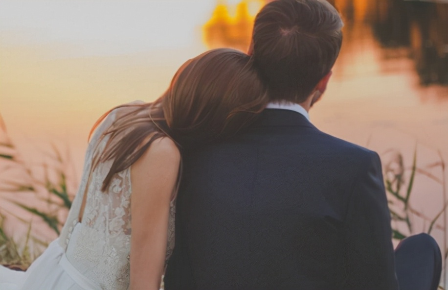 结婚没拍过婚纱照,结婚没拍婚纱照正常吗