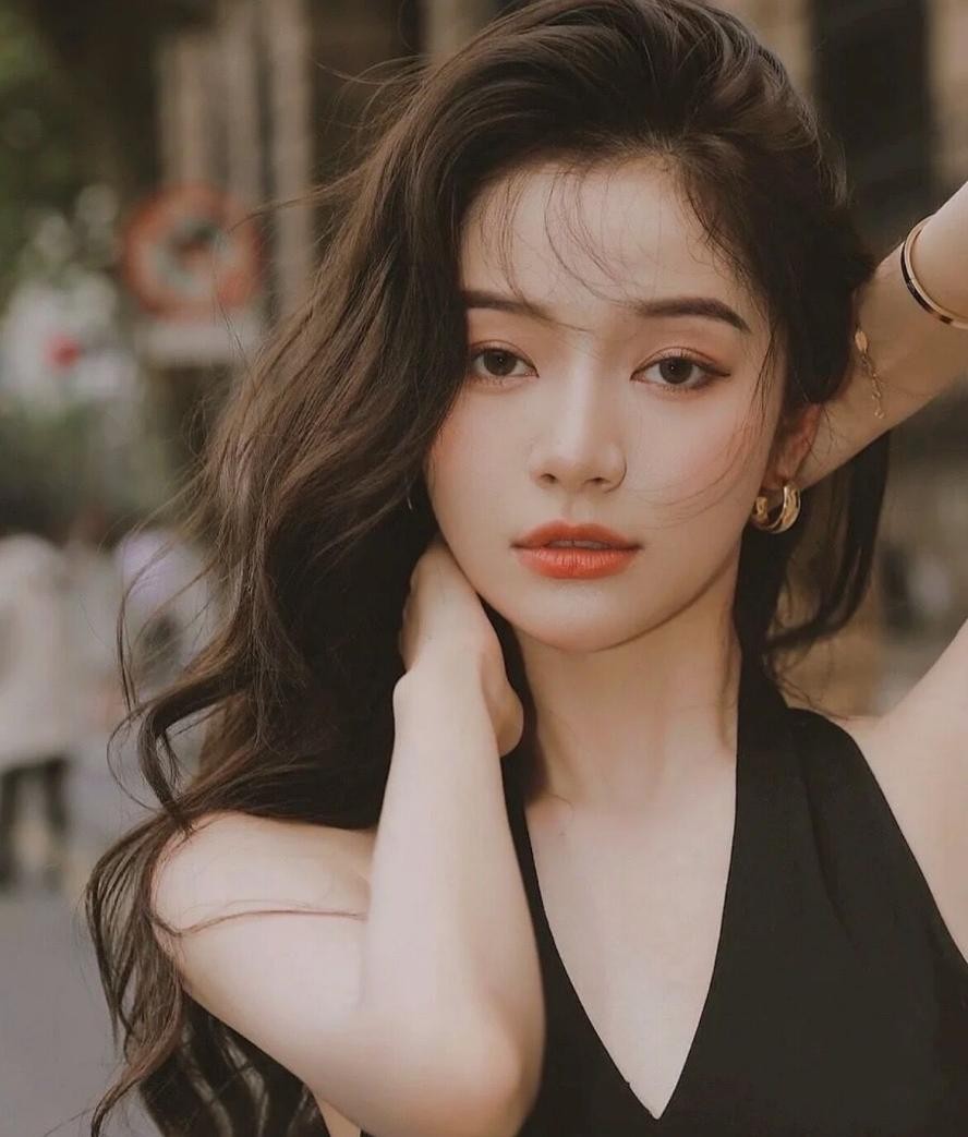 方圆脸靠化妆怎么变成鹅蛋脸,方圆脸如何从青春期越变越美