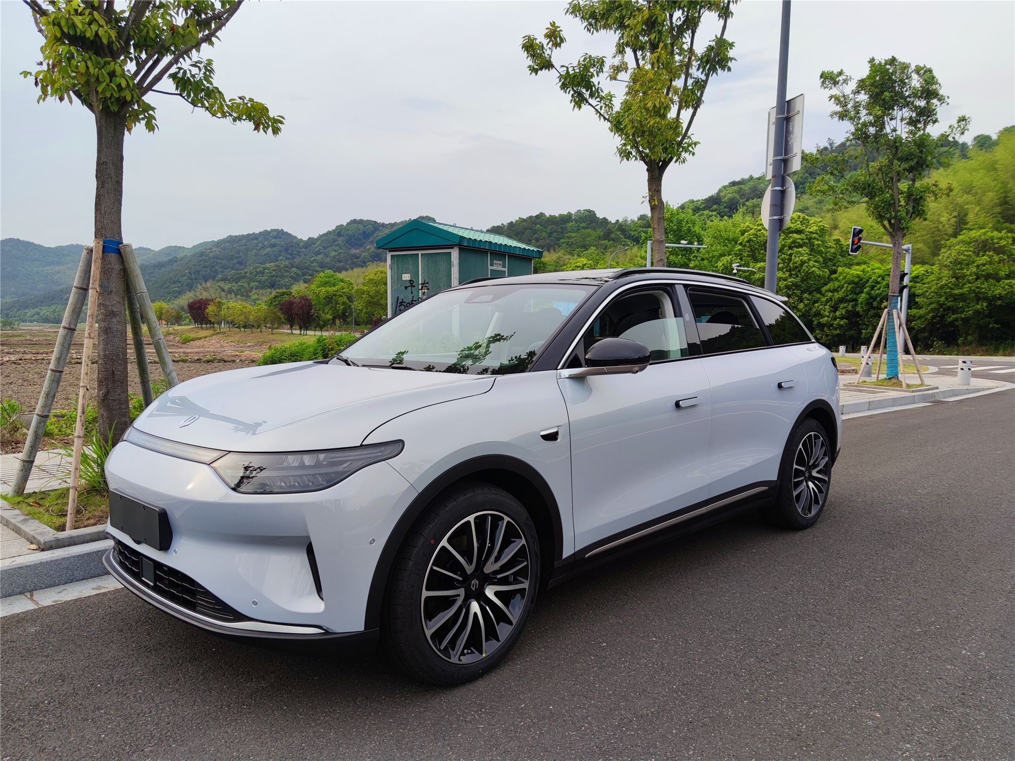 零跑c11增程这车值得买吗,为什么大家都选零跑全新c11