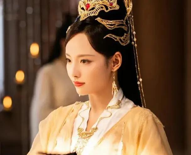 长相妩媚却情史干净的五位女星,不算特别惊艳却能红的五位女星