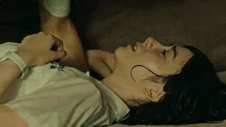 《她和她的她》：你为什么不反抗？他为什么要性侵你？