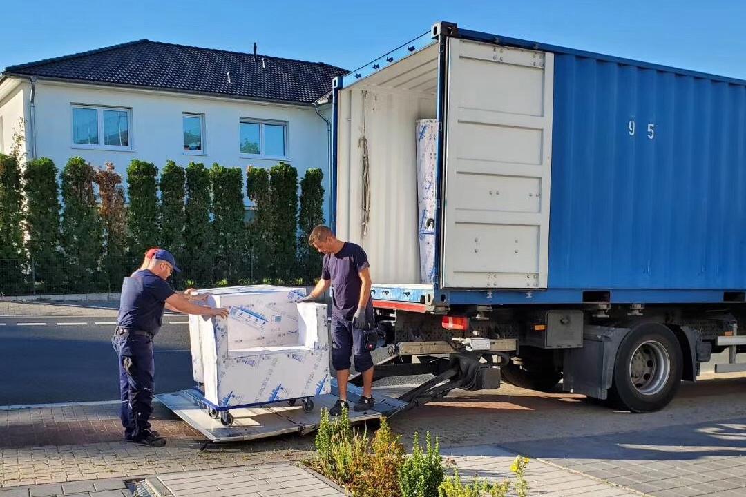 58天到加拿大，我在海龙拼箱运了15箱家具