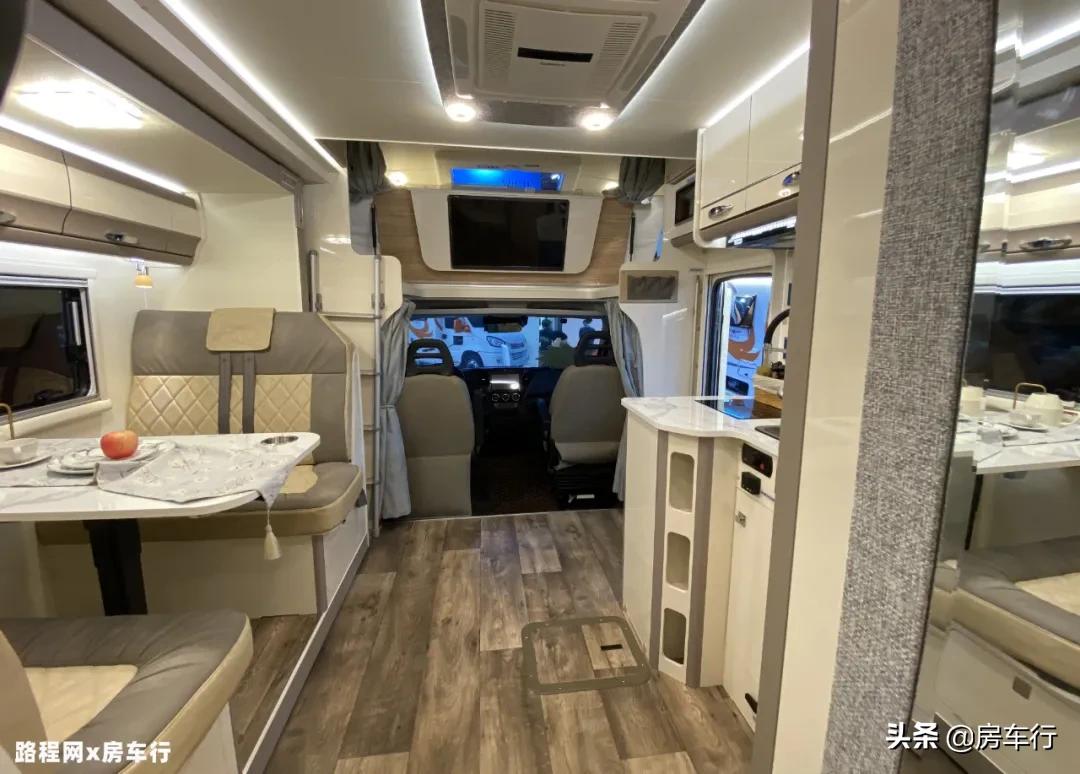 最新款进口顶级依维柯b型房车,依维柯房车推荐10万到20万之间7座