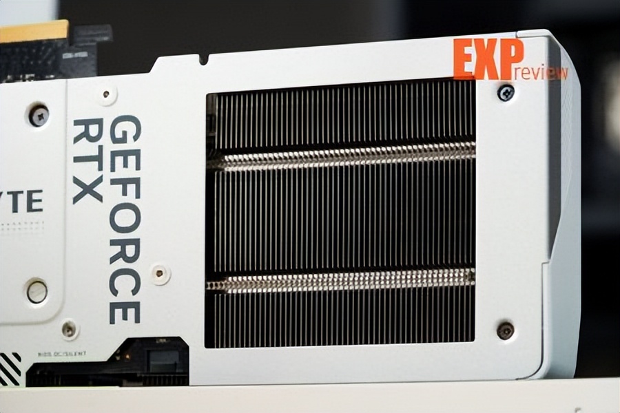 技嘉RTX4060TiAEROOC8GB雪鹰显卡评测：极简外观，显存潜力可观