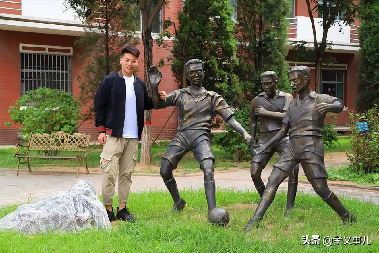 70年栉风沐雨70载春华秋实,70年栉风沐雨70年砥砺前行