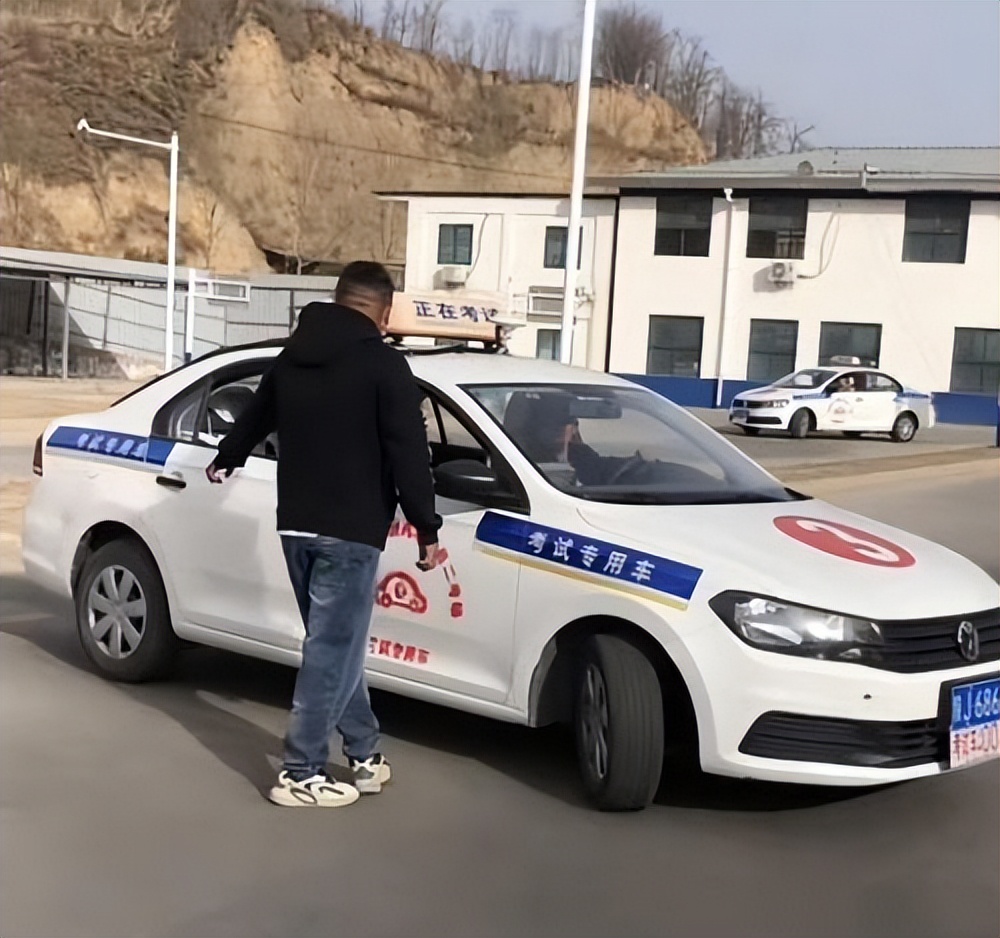 “后高考经济”升温陕西学子有点忙