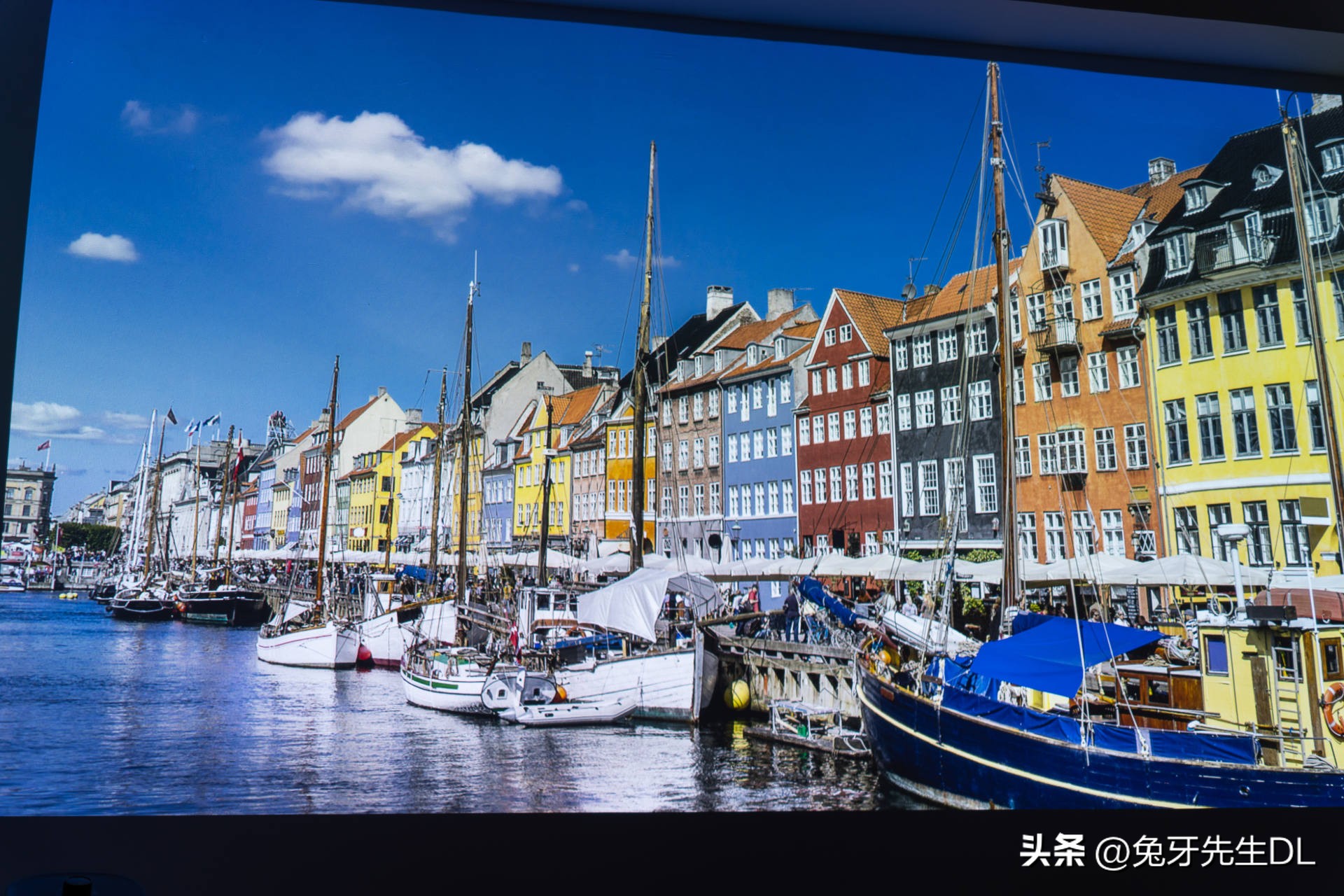 在家也能享受影院级观影体验,在家可以享受影院级的震撼视频