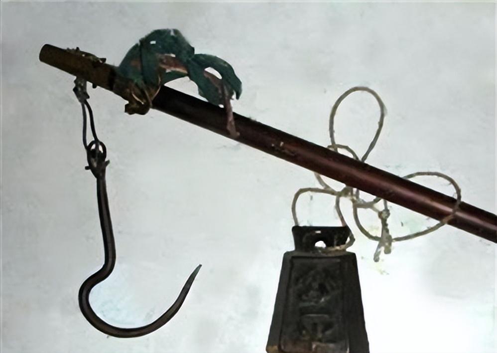 斧头砍不动的木头,斧头砍不动木头